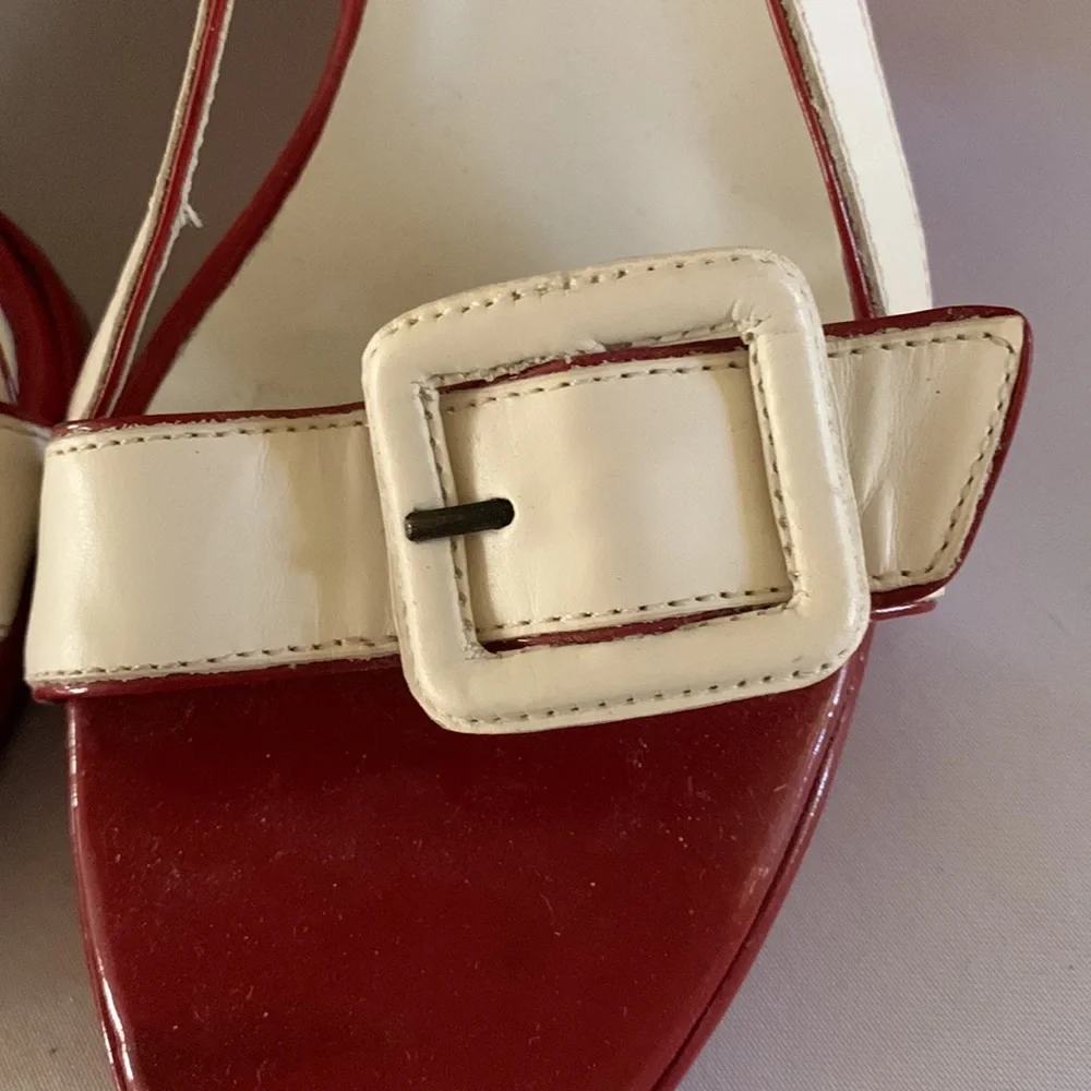 Cole Haan red and white sling back wedge shoe Sz 7